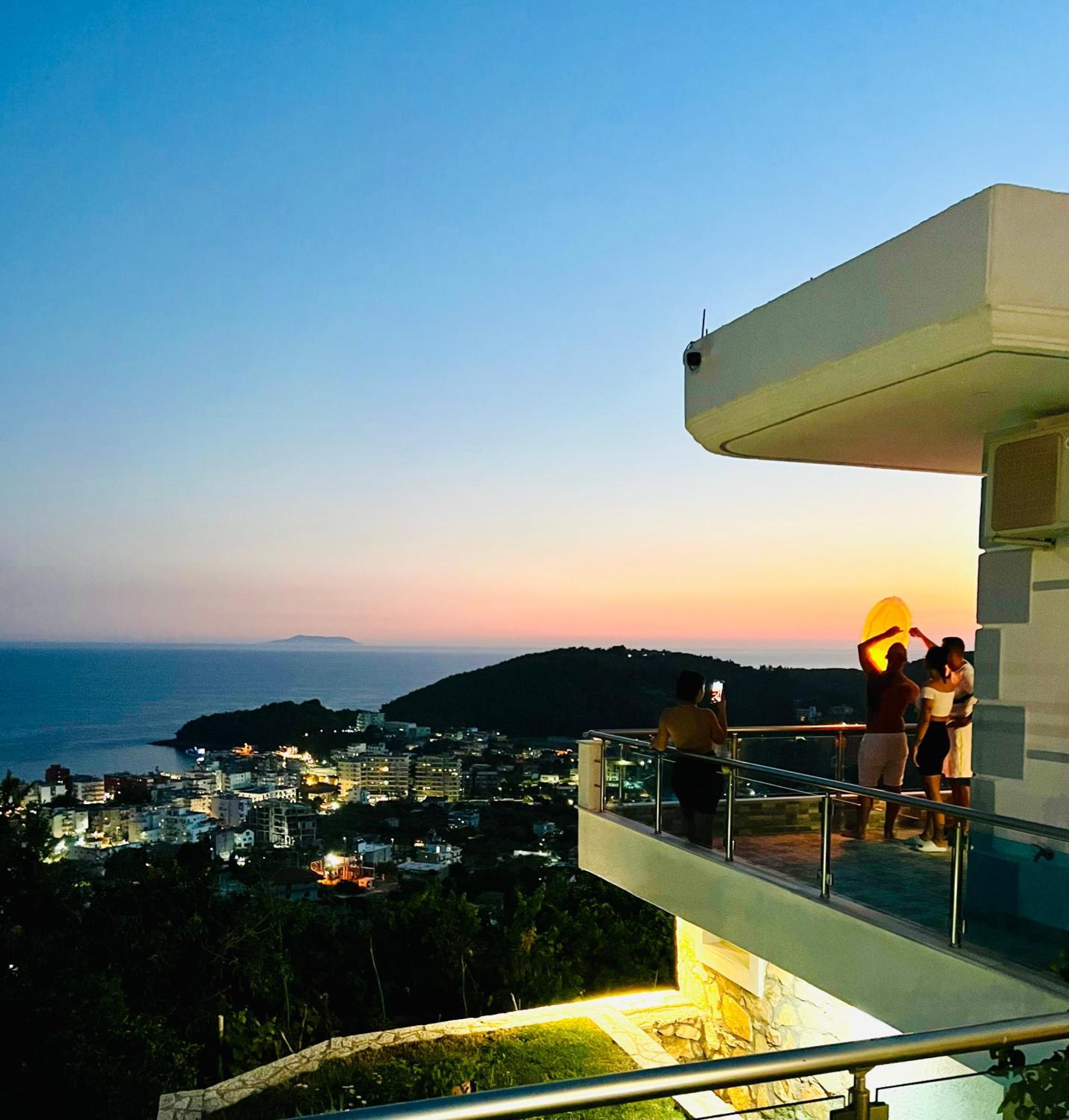 Mistral Inn Himare Exterior photo